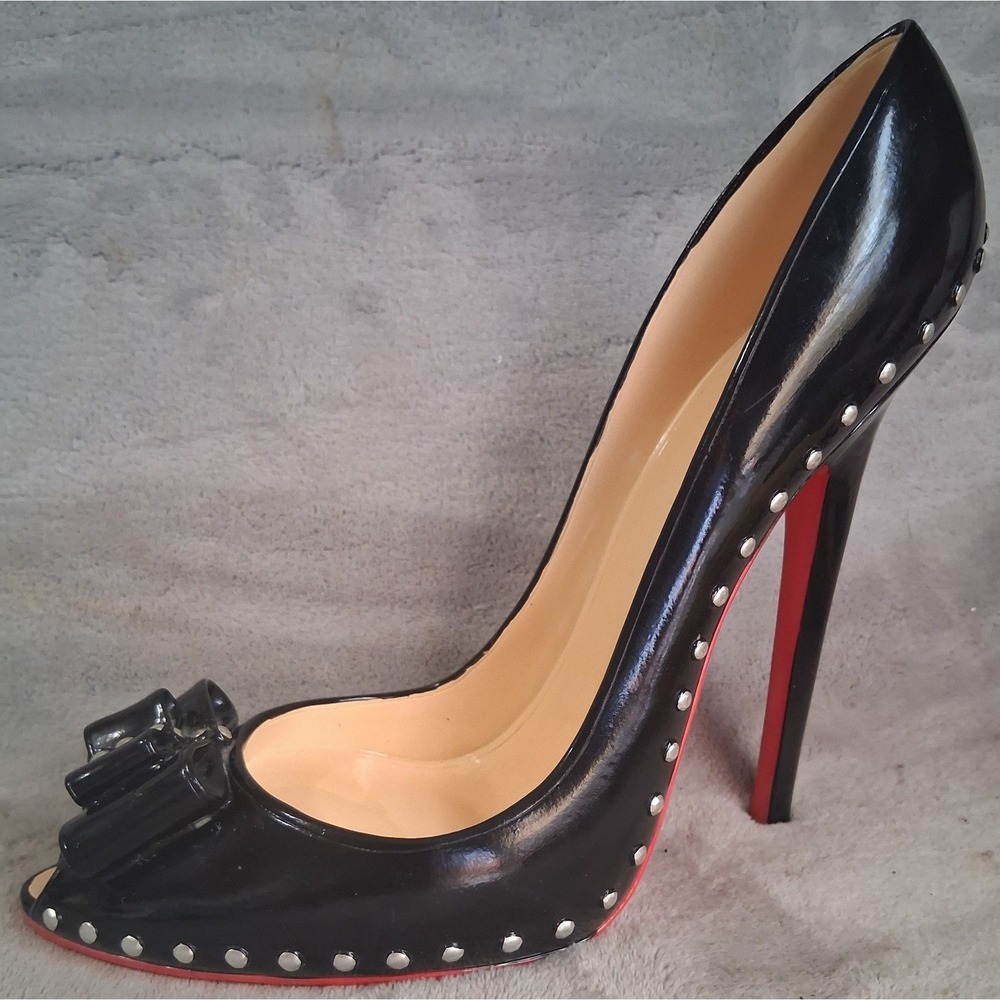 Red Bottom High Heel Stiletto Wine Bottle Holder Black Studded Bow Shoe Caddy